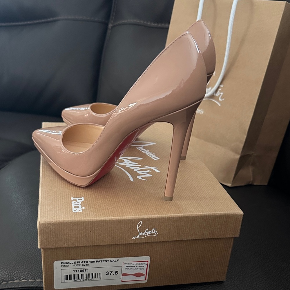 Christian Louboutin Nude Pigalle Plato Heels - Picture 5 of 8
